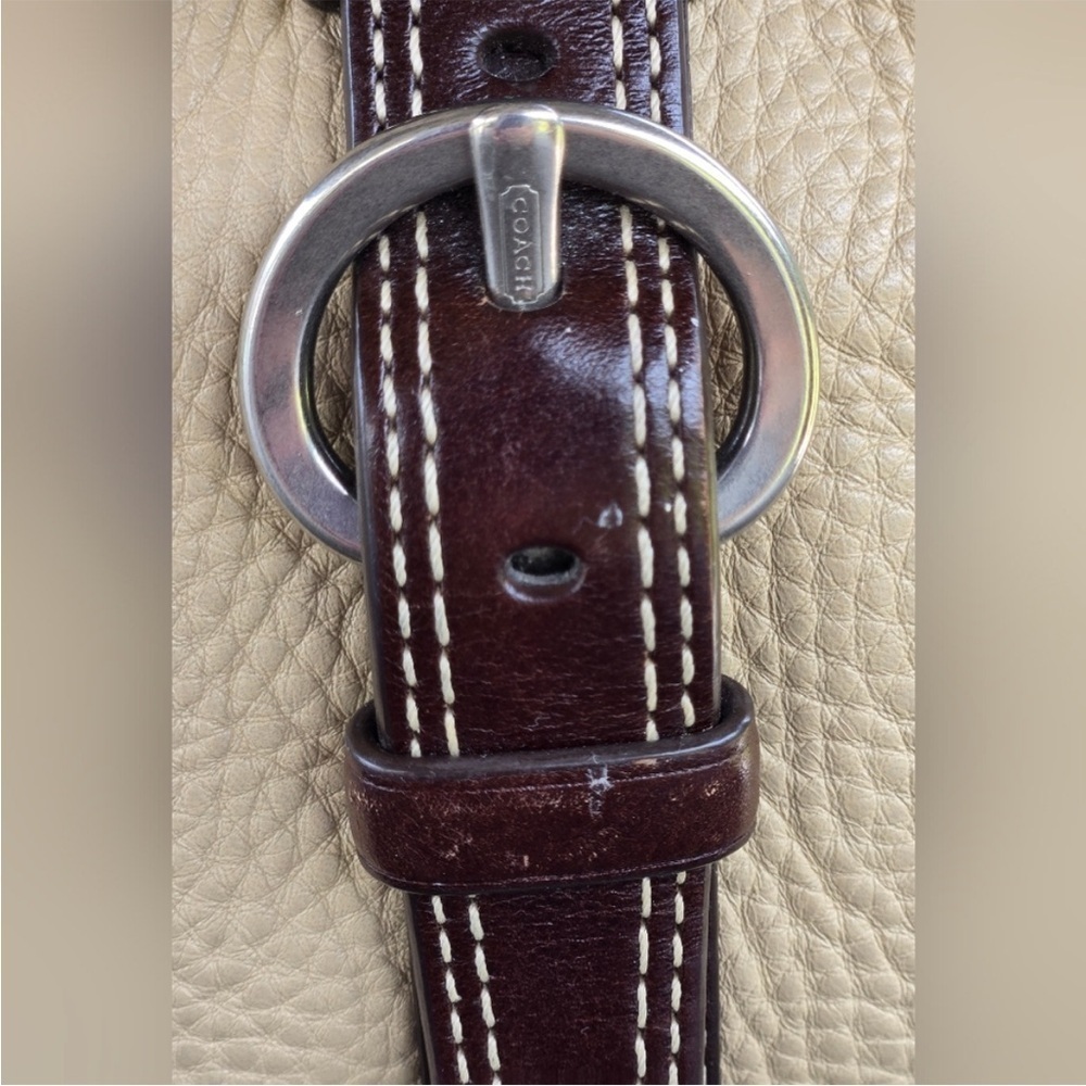 Coach Chelsea Beige Pebbled Leather Zipper Closure Shoulder Bag - Picture 9 of 15